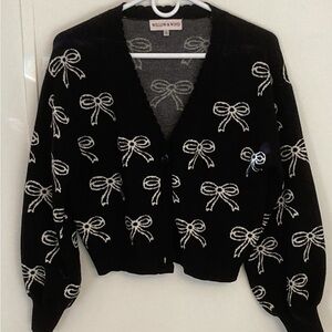 Black Willow & Wind Bow Patterned Women's Button Up Cardigan Size XS